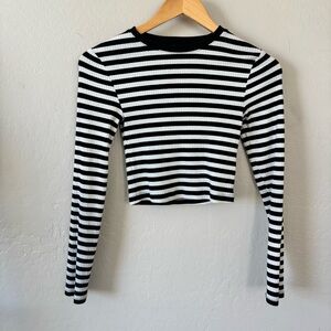 Wild Fable Striped Black and‎ White Tee